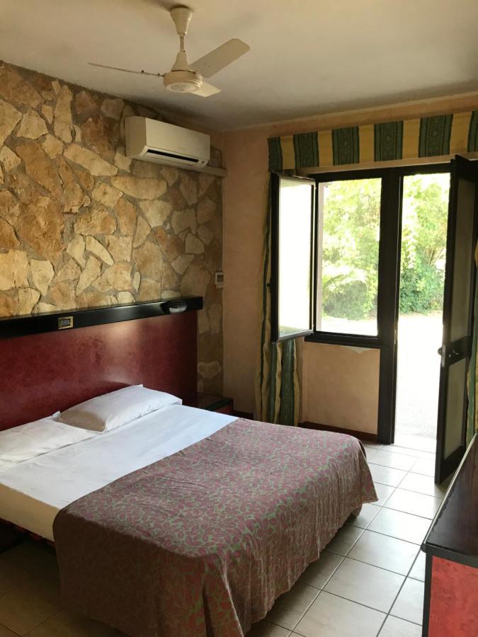 American Motel 奇斯泰尔纳迪拉蒂纳 外观 照片